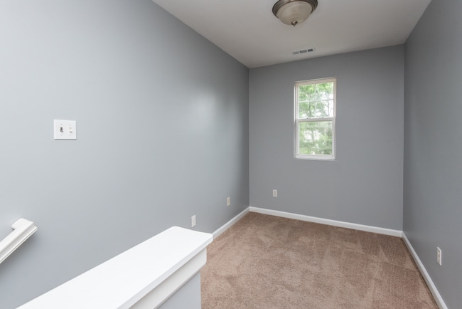 Building Photo - 4839 Heritage Heights Cir