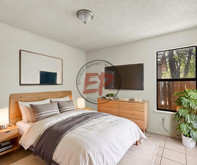 Building Photo - 3627 Colcord Ave