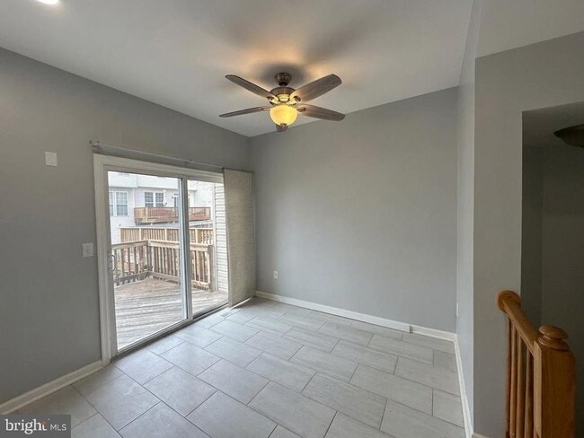 Building Photo - 7866 Dogue Indian Cir