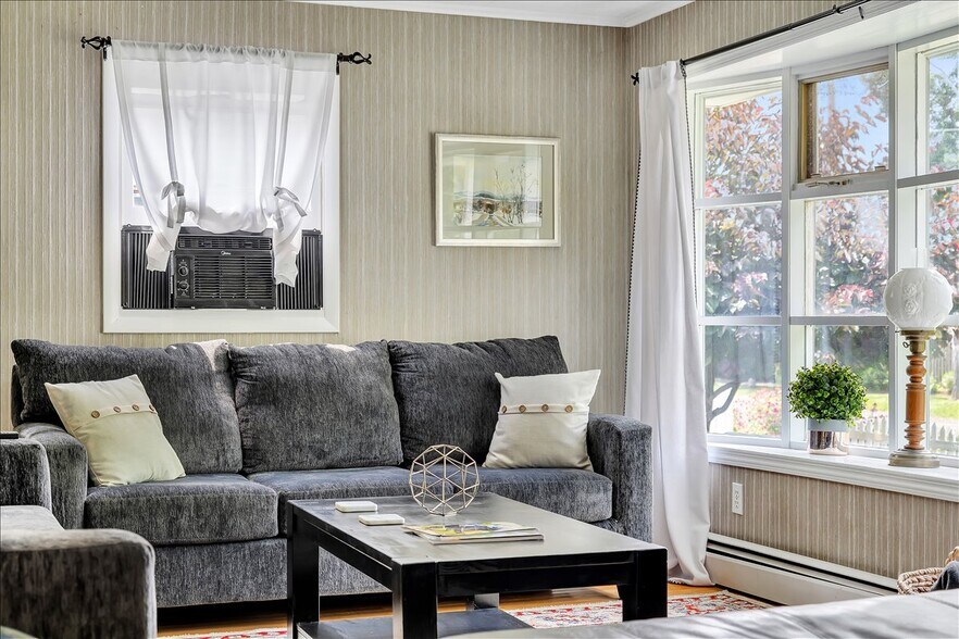 Building Photo - 10 Ritchie Pl