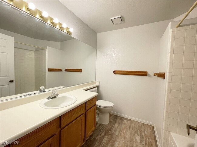 Building Photo - 420 Crater Ct