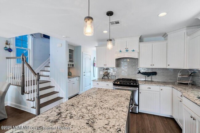 Building Photo - 265 1st Ave