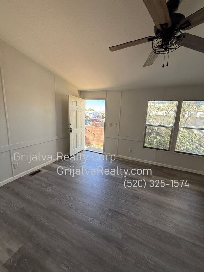 Building Photo - Beautiful 3 Bedroom Manufactured Home in a...