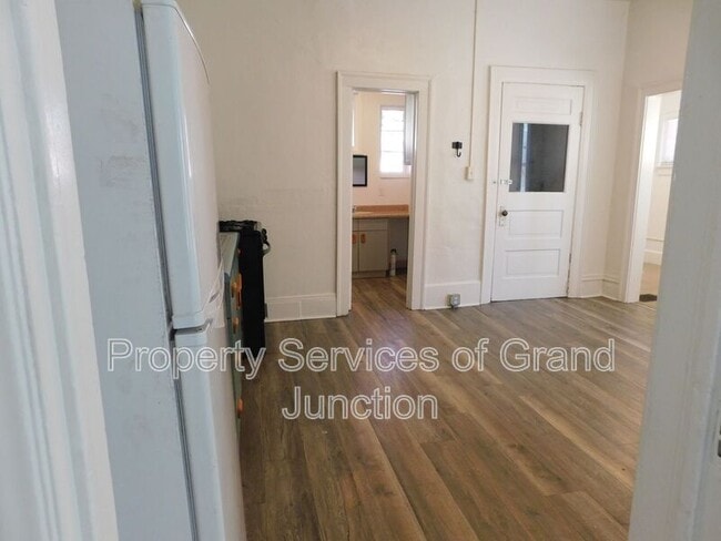 Building Photo - 816 Grand Ave