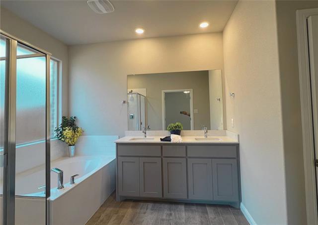 Building Photo - 15841 Holland Hill Ln