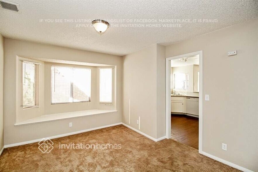 Building Photo - 3301 Hyannis Cir