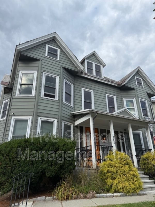 Primary Photo - 258 Pearl St