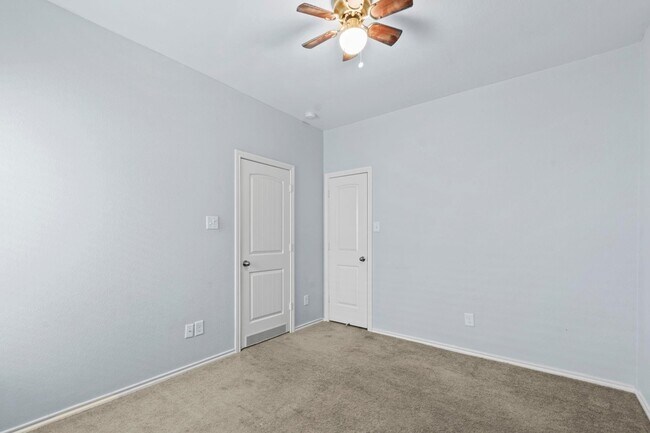 Building Photo - 4318 Plumeria Ave