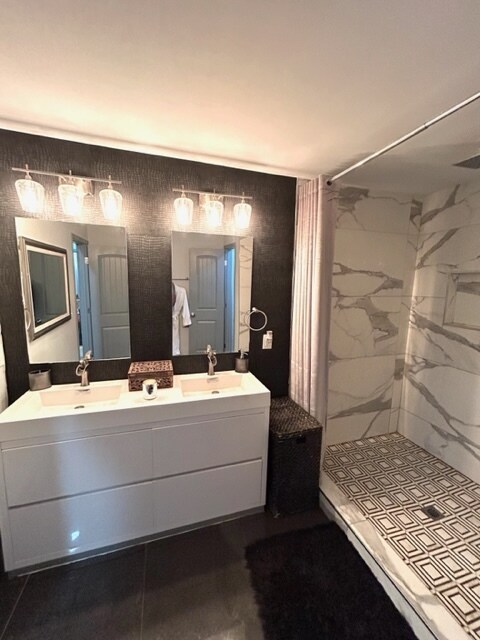 Building Photo - 851 N Grand Ave NW