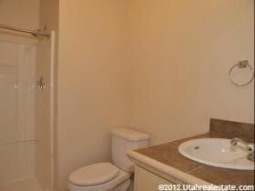 Building Photo - Salt Lake Cottage home 3 bed, 2 baths
