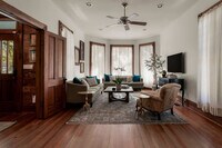 Building Photo - 1116 W 10th St