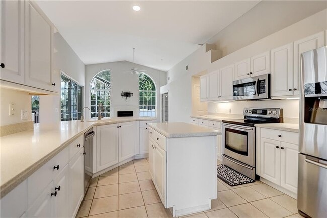 Building Photo - 16 Edgar Ln