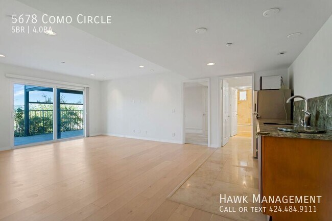 Building Photo - 5678 Como Cir