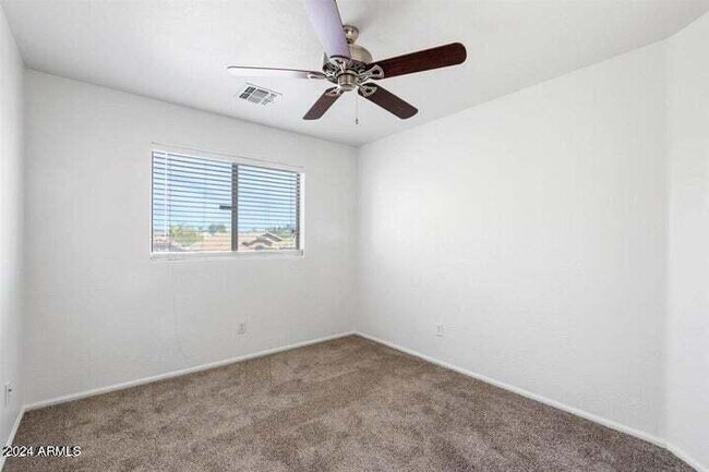 Building Photo - 4123 E Coal St