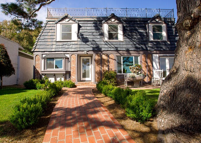 Building Photo - 21513 Pacific Coast Hwy