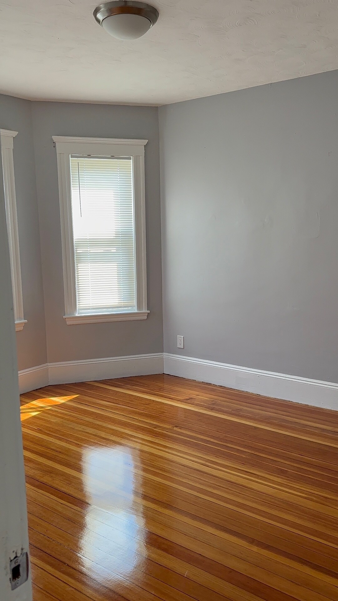 Building Photo - 52 Stonehurst St