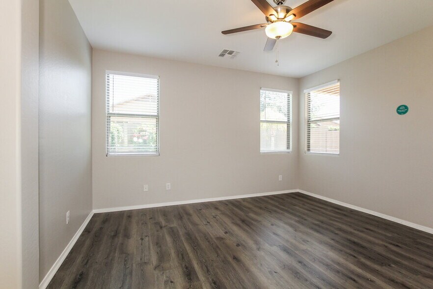 Building Photo - 18021 W Carol Ave