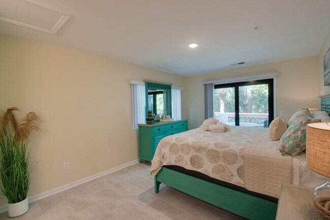 Building Photo - 10 Dune House Ln