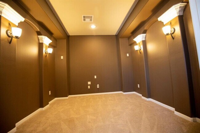 Building Photo - 21325 Kings Guild Ln