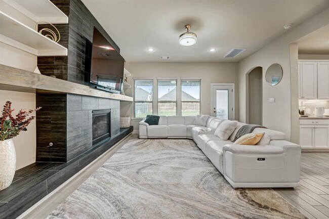 Building Photo - 17012 Pleasanton Cove