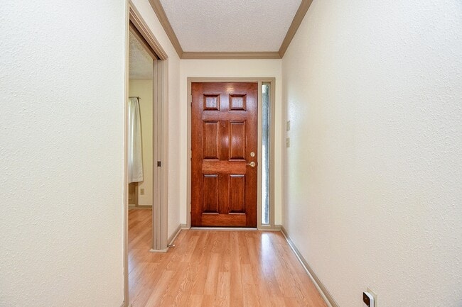 Building Photo - 6533 Bayou Glen Rd