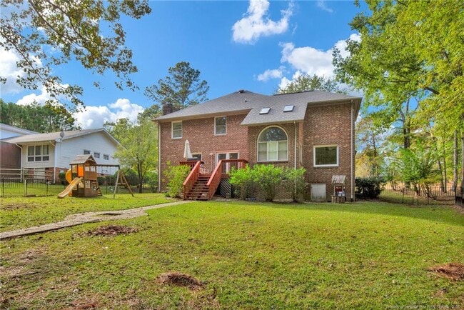 Building Photo - 160 Carolina Way
