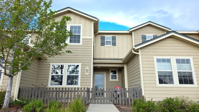 Building Photo - 1831 Portland Gold Dr