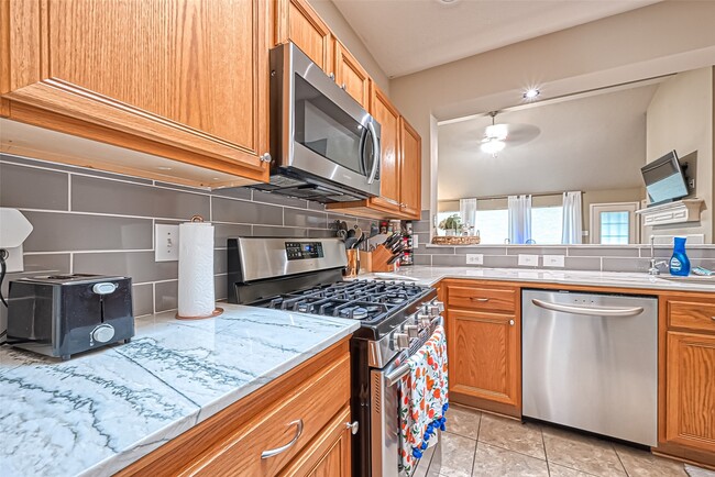 Building Photo - 1803 Moston Dr