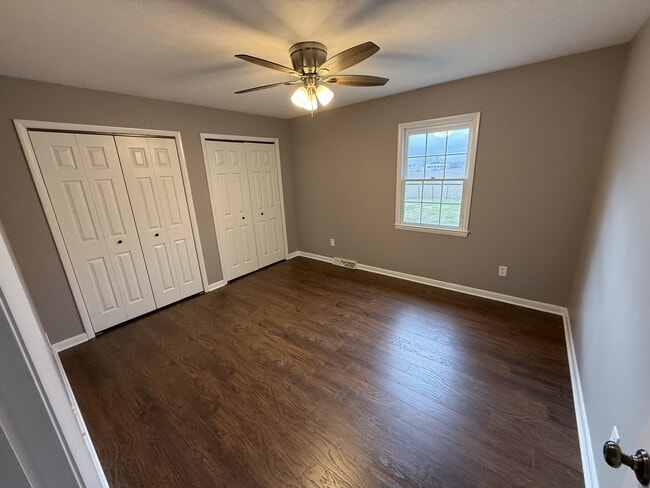 Building Photo - 3333 Tanner Rd