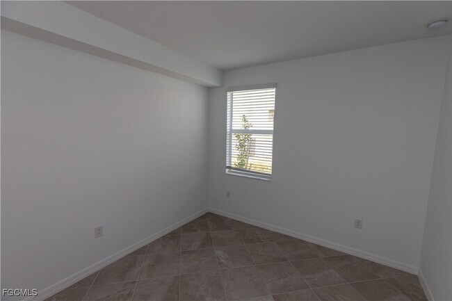 Building Photo - 16524 Kingwood Ln