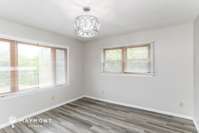 Building Photo - 2480 Sylmar Ct