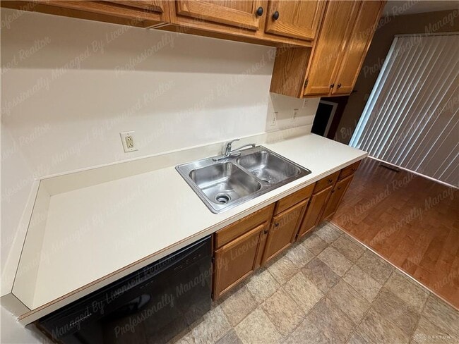 Building Photo - 9765 Centerville Creek Ln