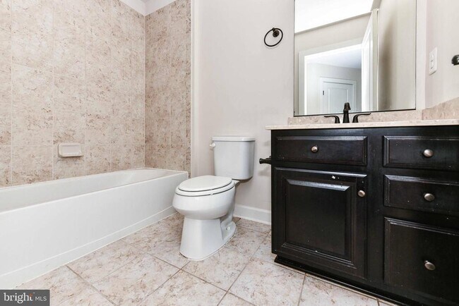 Building Photo - 3160 Yeager Dr