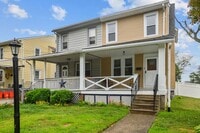 Building Photo - FIRST MONTH FREE* Large Twin Home! One (1) Car Garage, W/D Hookups in basement, Stainless Applian...