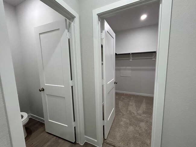 Building Photo - 7914 Alset Dr