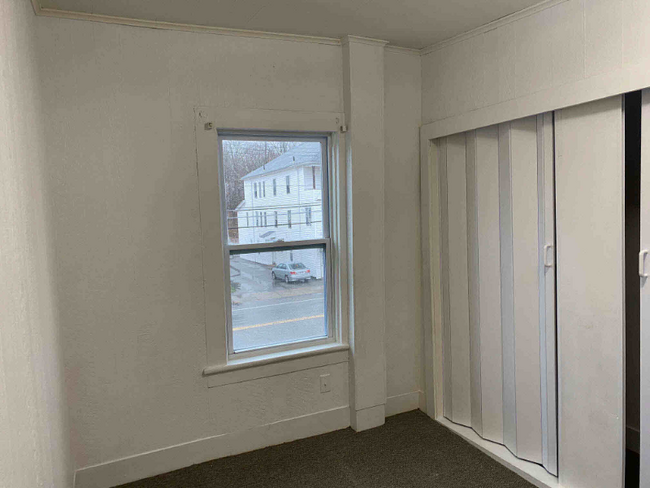 Building Photo - 55 E Main St