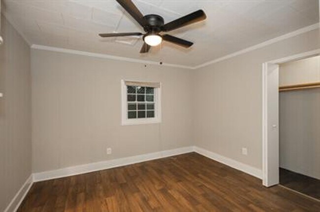 Building Photo - 1347 Bailey Ave