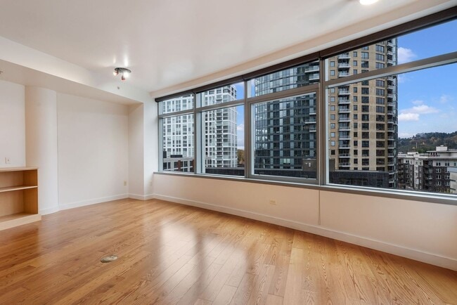 Building Photo - 3601 S River Pkwy