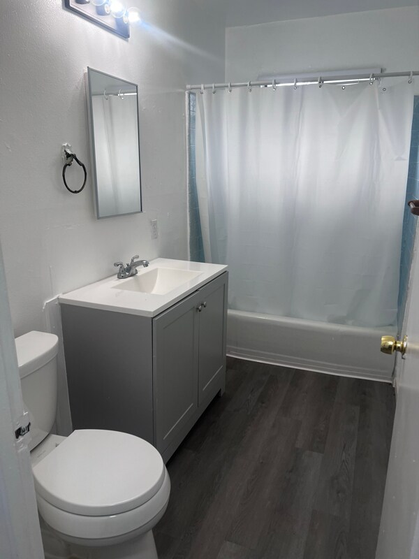 Building Photo - 445 S 2nd St