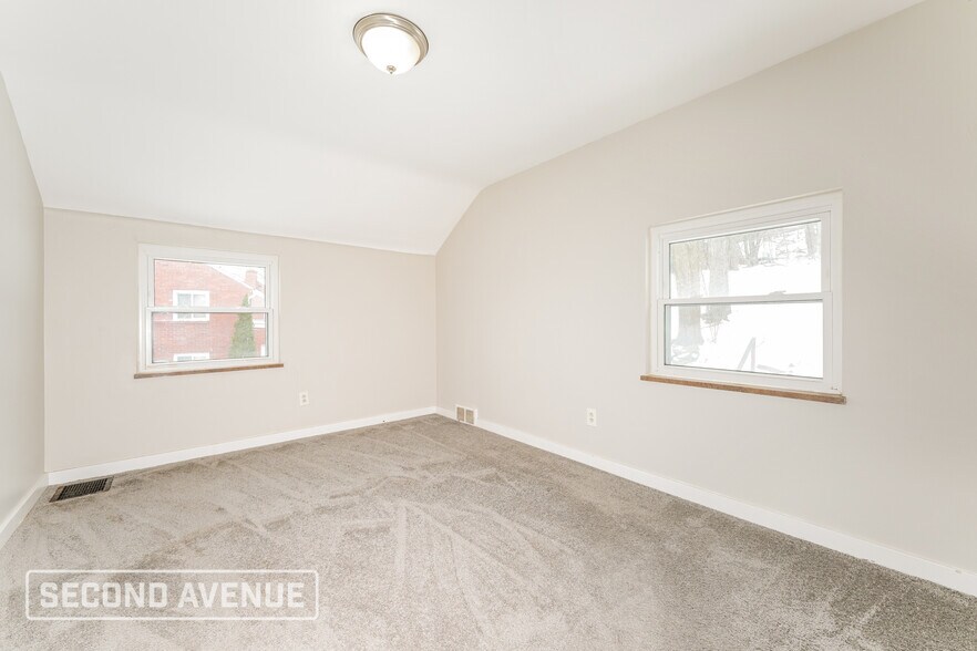 Building Photo - 5716 Brinley Dr