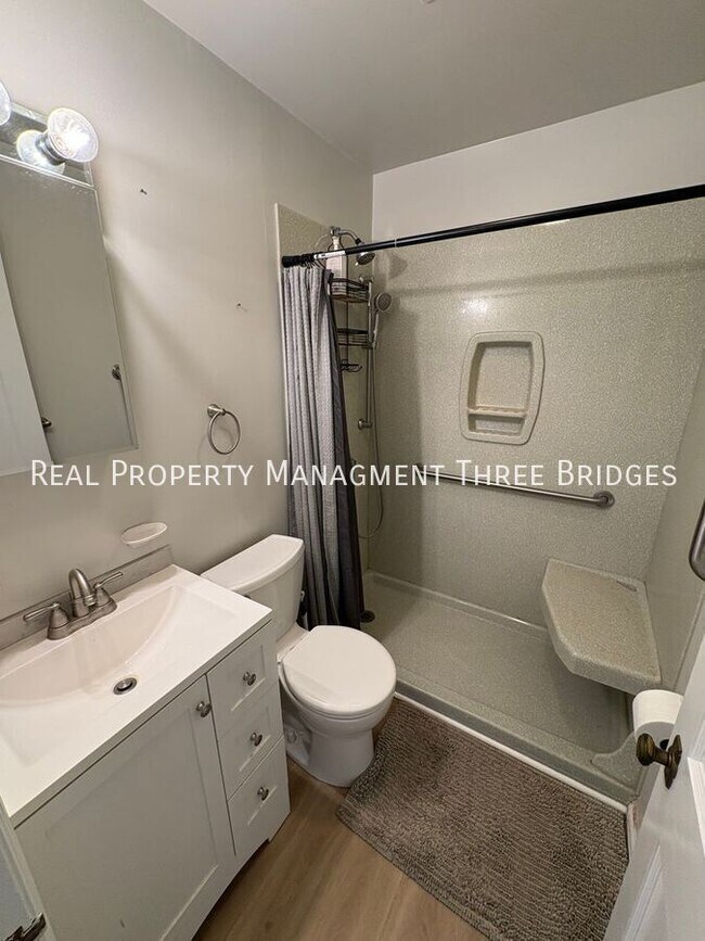 Building Photo - 10335 Lackland Rd