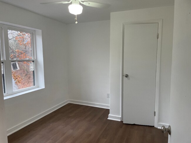 Building Photo - 416 Old Beason Well Rd