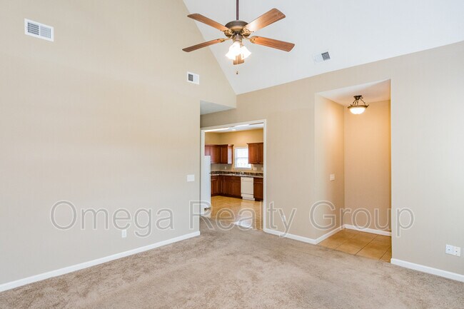 Building Photo - 1144 Washington Dr