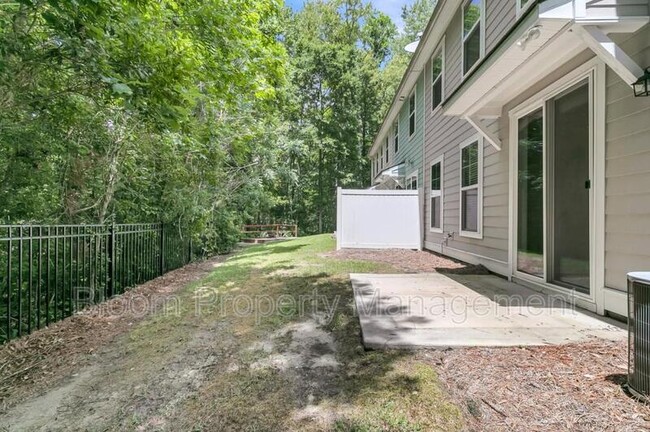 Building Photo - 4995 Hay Bale Ct