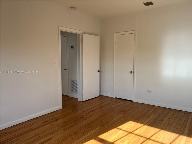 Building Photo - 440 NE 63rd St
