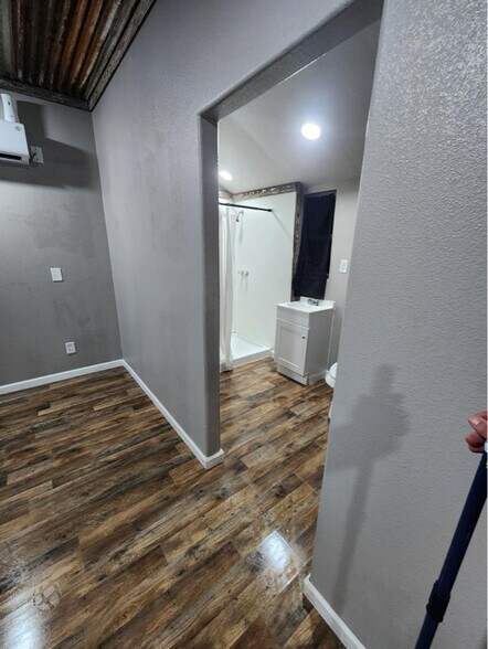 Building Photo - 2138 Richardson Rd