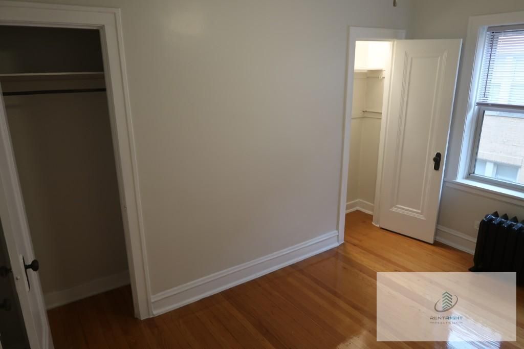 Building Photo - 4477 N Elston Ave