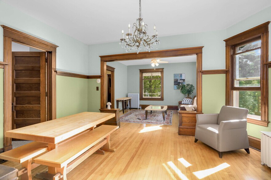 dining/living rooms - 2220 26th Ave S