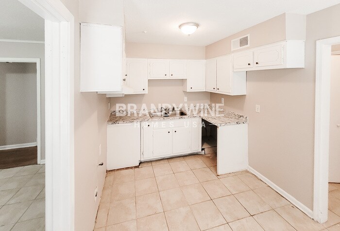 Building Photo - 3319 Shuster Cove