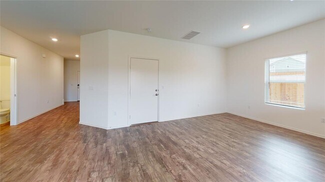Building Photo - 15401 Solstice Cv
